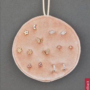 LUCKY BRAND pink velvet stud set
